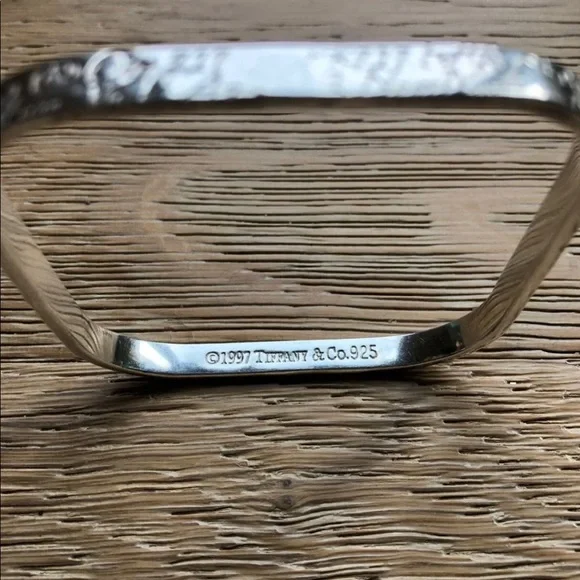 Tiffany & Co Love notes bracelet silver mint cond price firm!